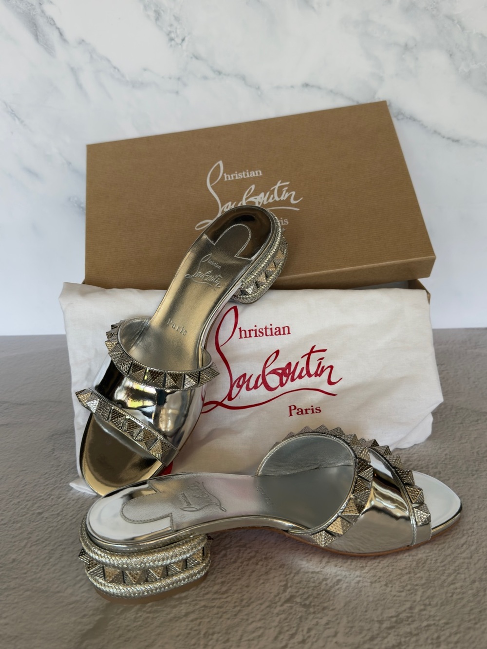 Christian Louboutin Pyramule 30 Silver Studded Mules Sandals EU 38 NEW - Picture 2 of 6